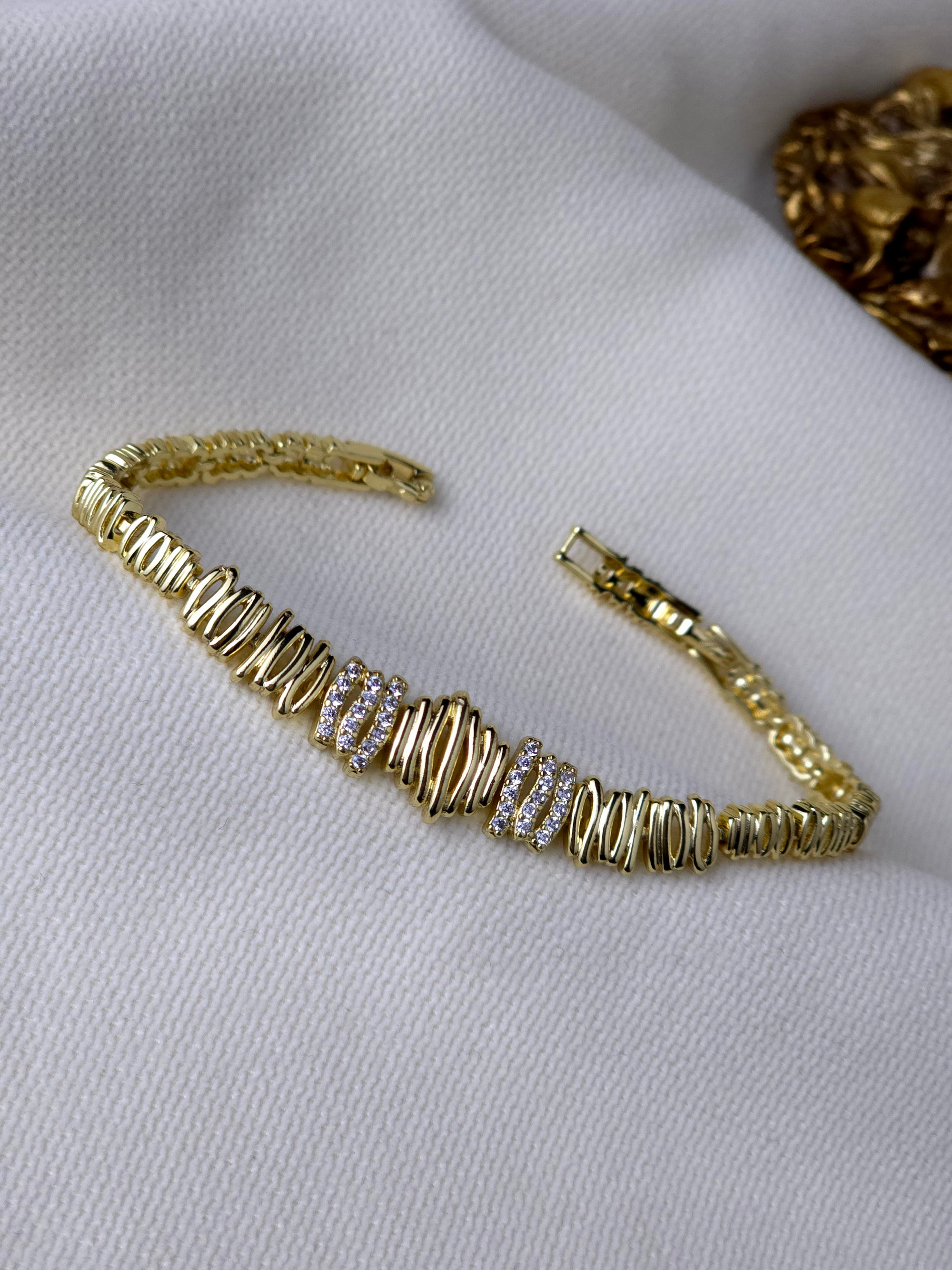 VIP 14K Vintage Çizgili Taşlı Bileklik