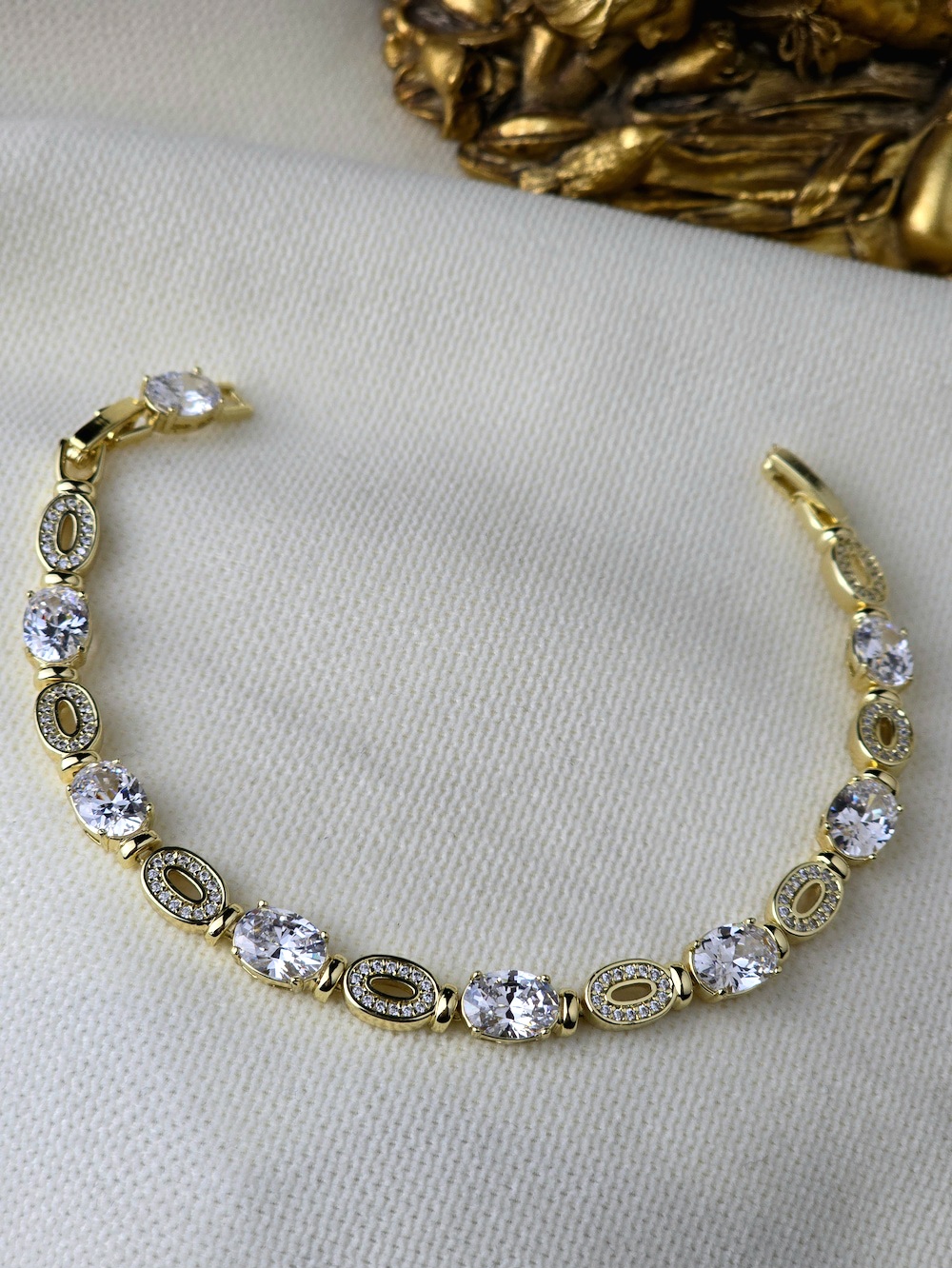 VIP 14K Zirkon Taşlı Oval Bileklik