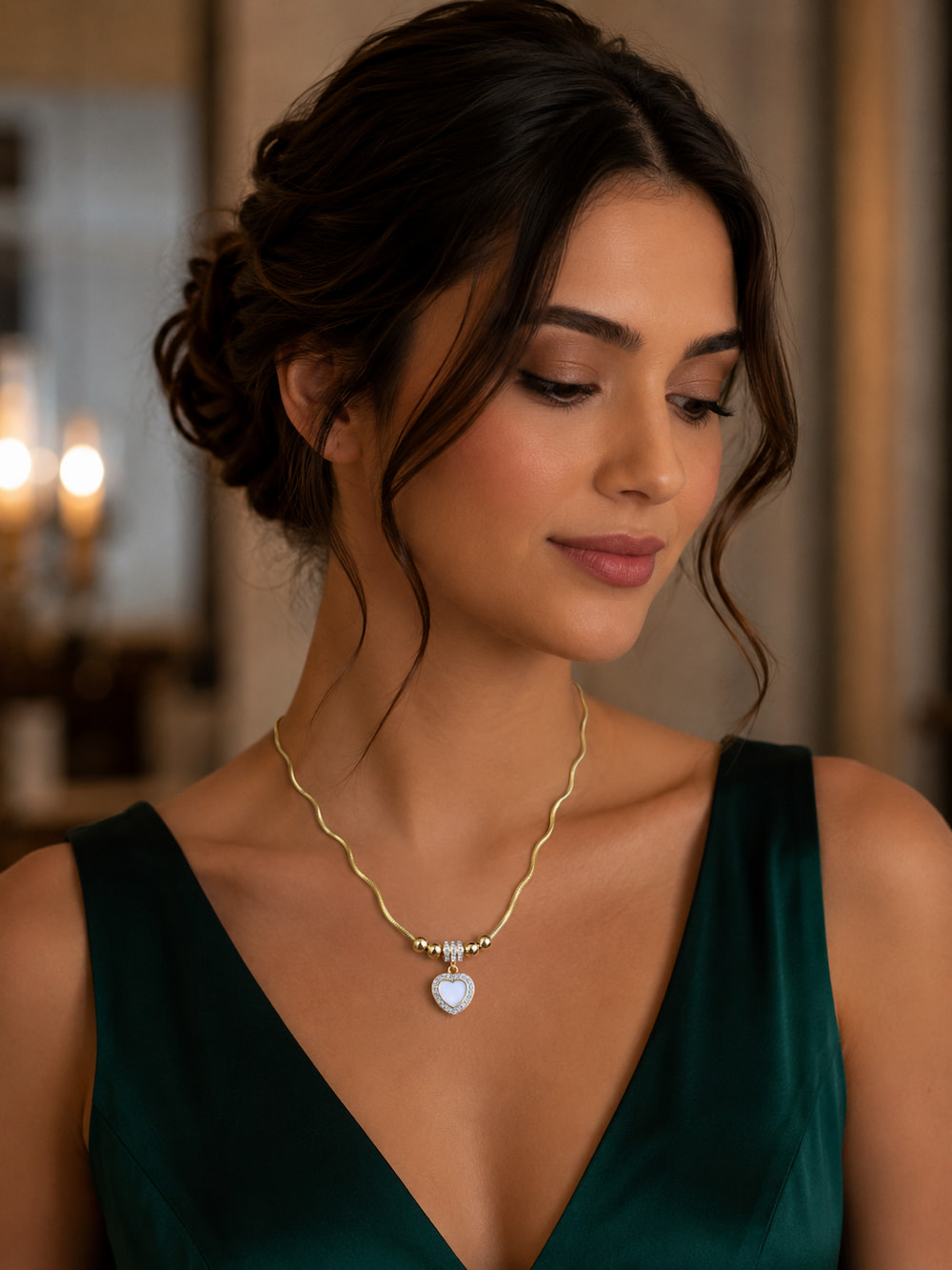 Çelik Gold Renk Kalp Figürlü ve Zirkon Taşlı Charm Kadın Kolye - Görsel 2